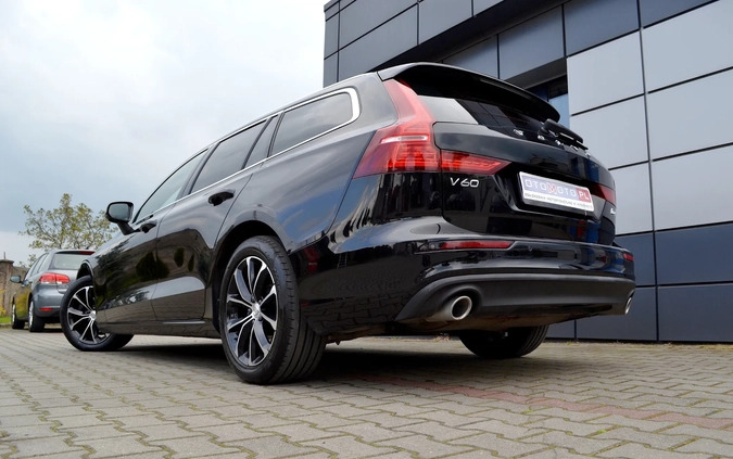 Volvo V60 cena 84900 przebieg: 231260, rok produkcji 2019 z Ćmielów małe 781